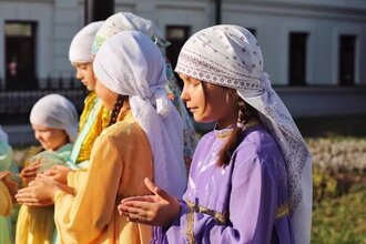 По улице сквозь время. Махаббэт