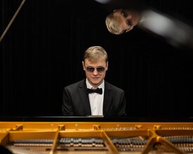 Олег Аккуратов. Сольный концерт