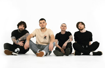 Rock Privet во Дворе Гостинки