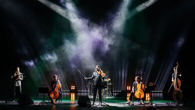Рок-хиты на виолончелях. Atomic Cellos