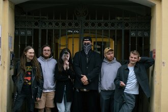 Црвених Цветова x Ходьба
