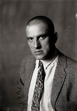 Владимир Маяковский. Я — Бог!