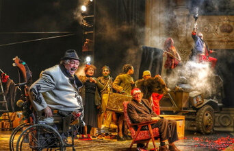 Три толстяка. Эпизод 1. Восстание