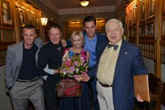 МХТ им. Чехова — от главного театра страны до банкротства и возрождения