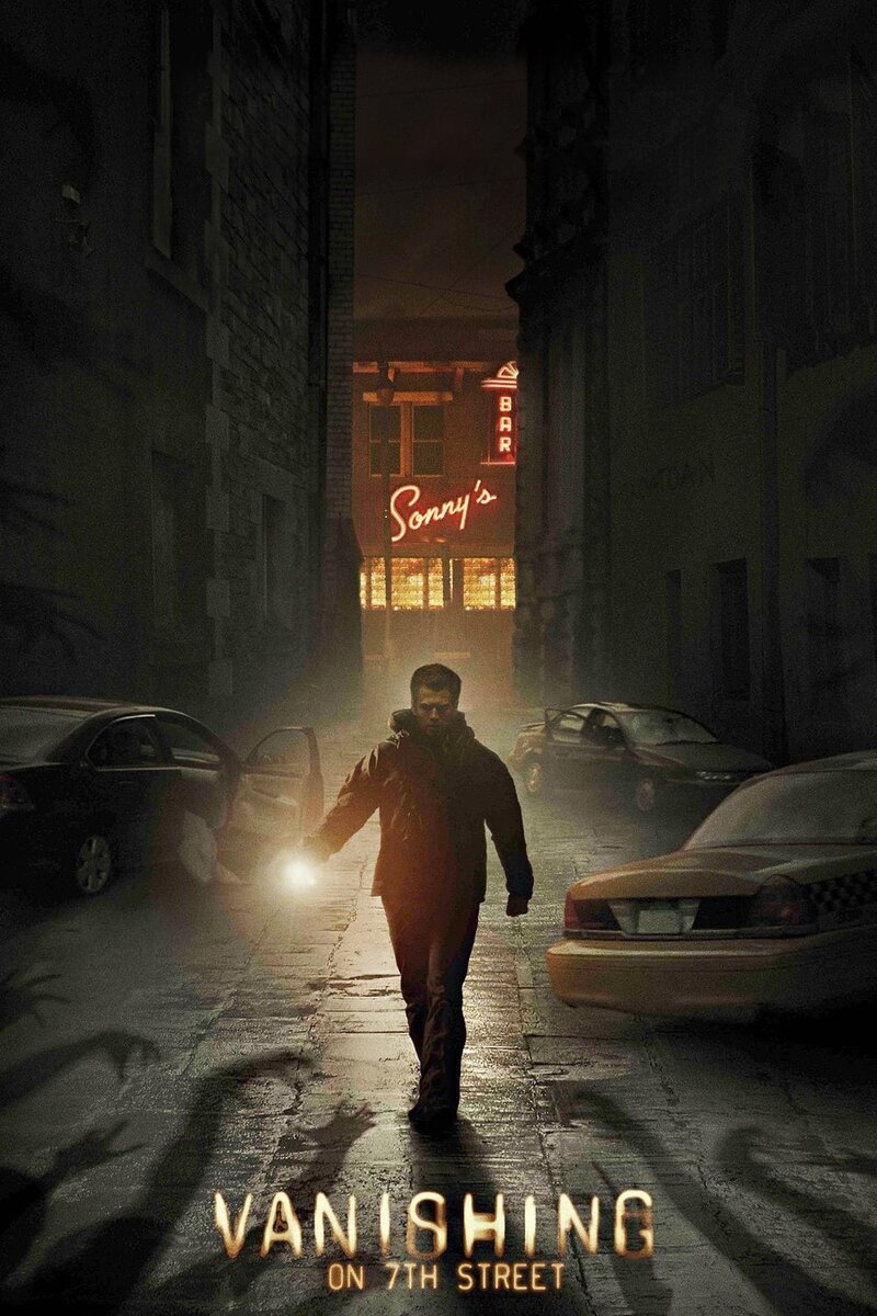 Vanishing on 7th Street (2010) - poster 1