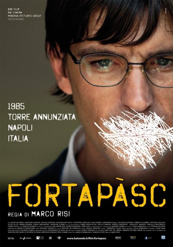 Fort Apache Napoli (2009) - poster 1