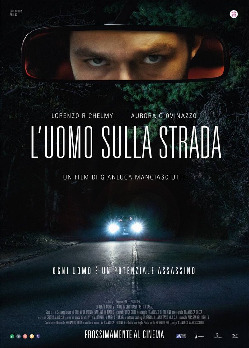L'uomo sulla strada (2022) - poster 1