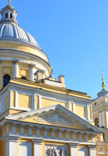 Концерт с экскурсией «Мелодии Новогодней ночи»