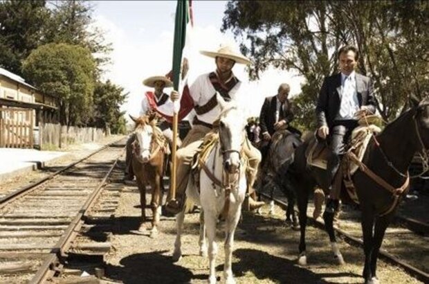 Revolución (2010) - photo 4
