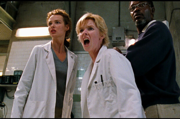 Deep Blue Sea (1999) - photo 8