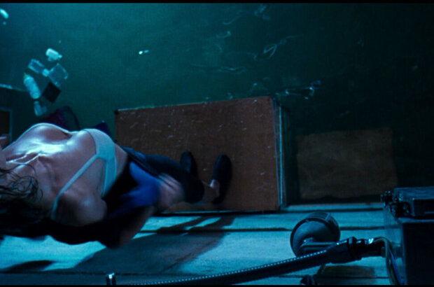 Deep Blue Sea (1999) - photo 5