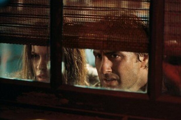 Vacancy (2007) - photo 2