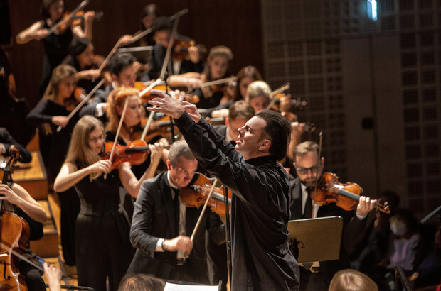 Currentzis conducts Mahler No. 5 (2021) - photo 4