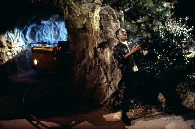 Полицейский из Беверли-Хиллз 3 (1994) - фото 5