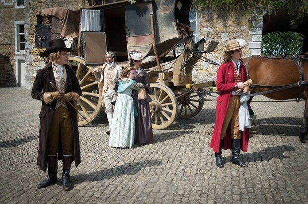 The Visitors: Bastille Day (2015) - photo 5