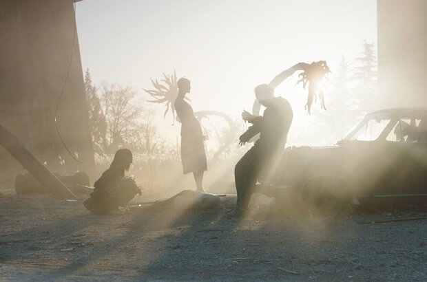 Prisoners of the Ghostland (2021) - photo 3