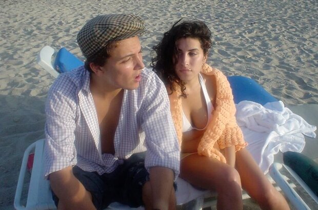 Amy (2015) - photo 5