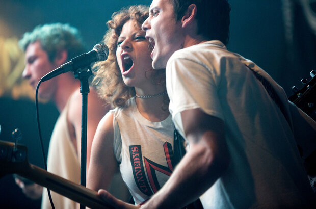 Green Room (2015) - photo 1