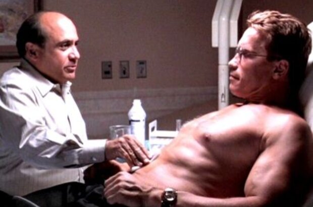 Junior (1994) - photo 2