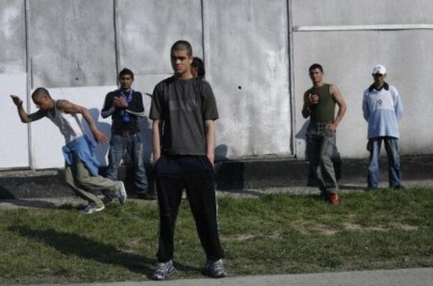 If I Want to Whistle, I Whistle (2010) - photo 1