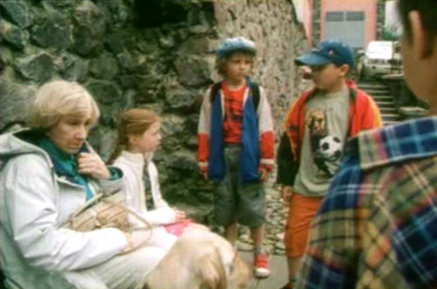 Little Runaways (2004) - photo 2