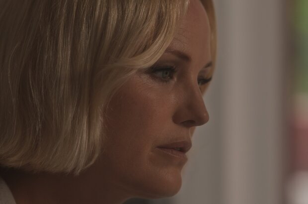 A Week in Paradise (2022) - photo 6