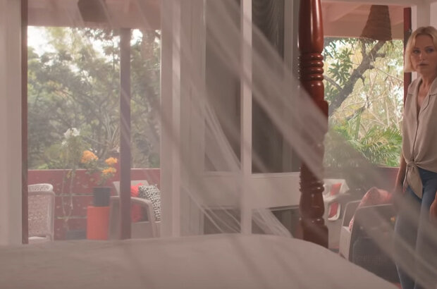 A Week in Paradise (2022) - photo 5