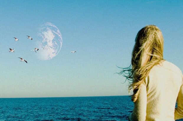 Another Earth (2011) - photo 1