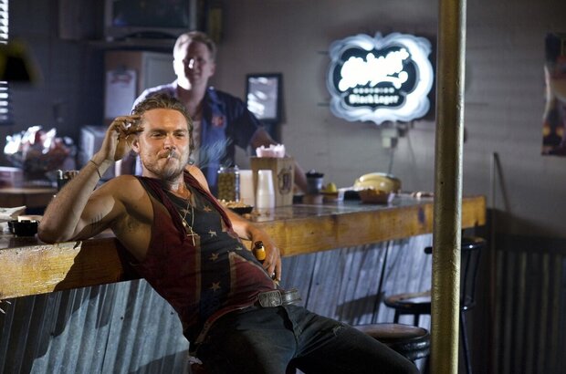 The Baytown Outlaws (2012) - photo 1