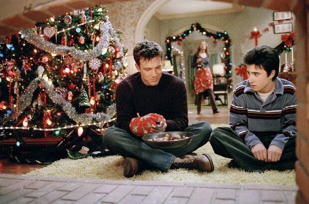 Surviving Christmas (2004) - photo 2