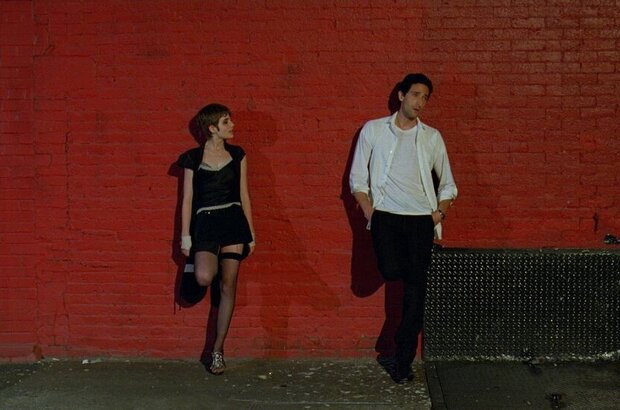Detachment (2011) - photo 2
