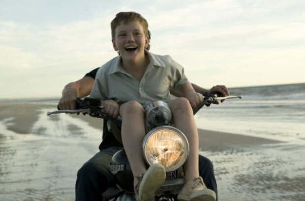 December Boys (2007) - photo 3