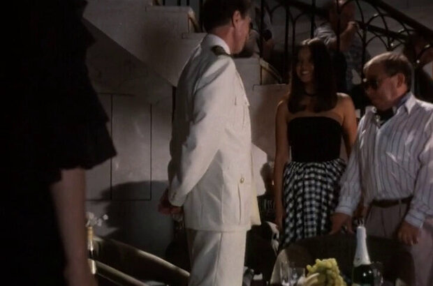 Venture (1995) - photo 12