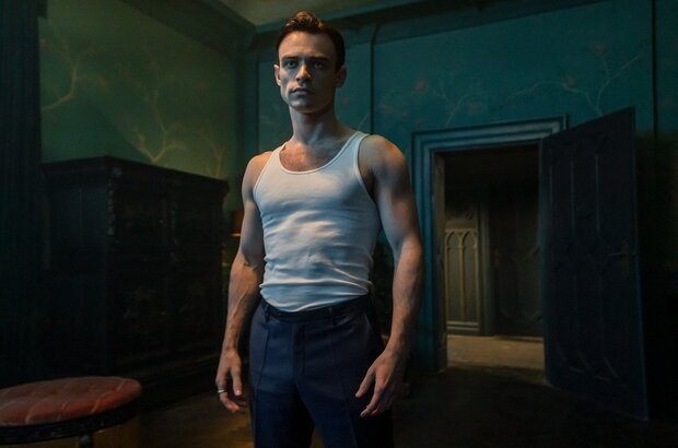 The Invitation (2022) - photo 3