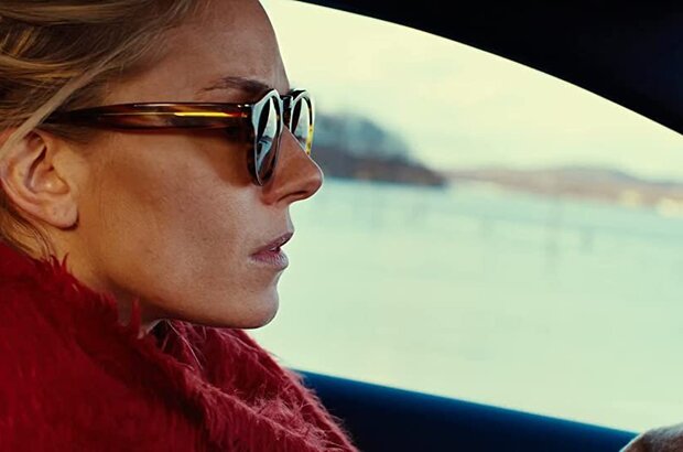 The Private Life of a Modern Woman (2017) - photo 8