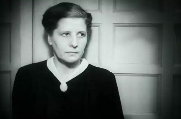Crisis (1946) - photo 7