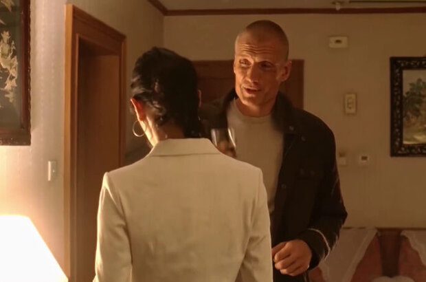 Diamond Dogs (2007) - photo 6