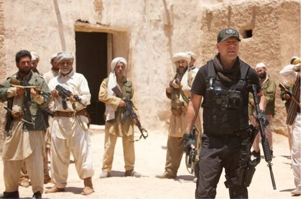Rock the Kasbah (2015) - photo 7