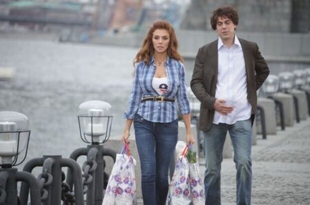 The Pregnant (2011) - photo 12