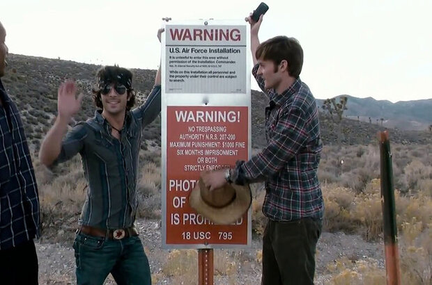 Area 51 (2013) - photo 2