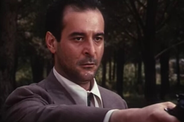 Open Doors (1990) - photo 7