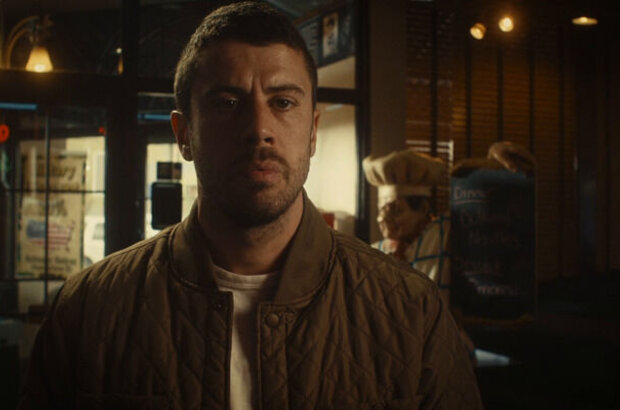 Becoming (2020) - photo 11