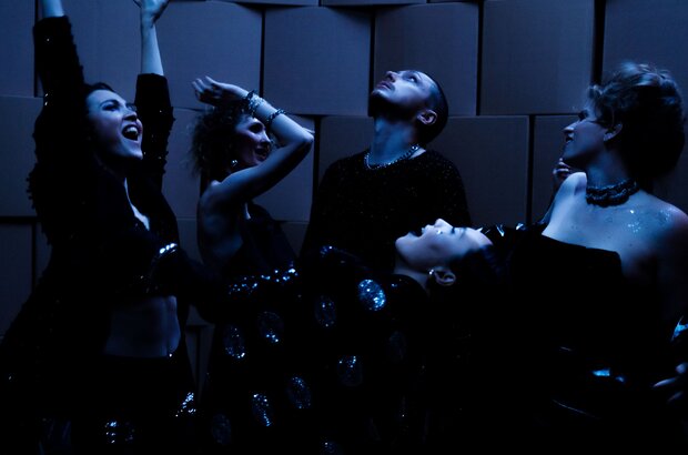 Out of the Box (2021) - photo 17
