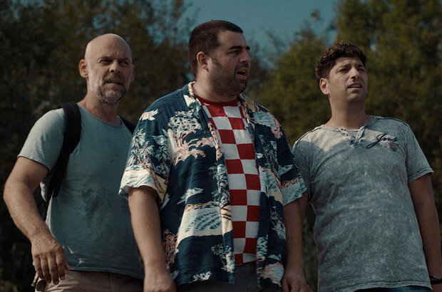 Savages (2022) - photo 1