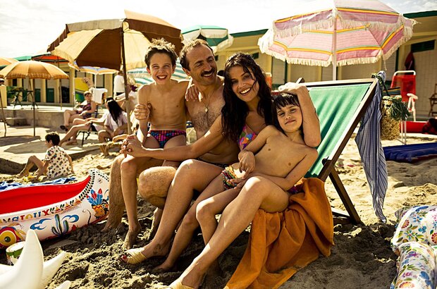 The First Beautiful Thing (2010) - photo 5