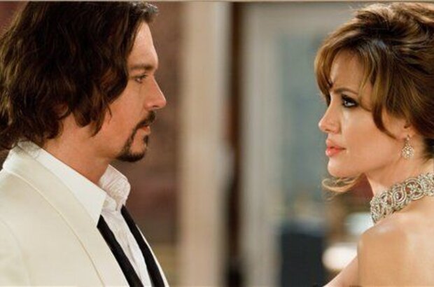 The Tourist (2010) - photo 13