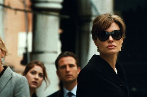 The Tourist (2010) - photo 34