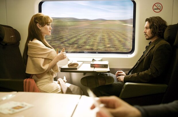 The Tourist (2010) - photo 8