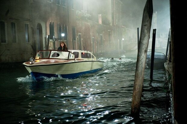 The Tourist (2010) - photo 23