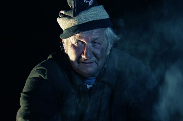 Spores (2011) - photo 5